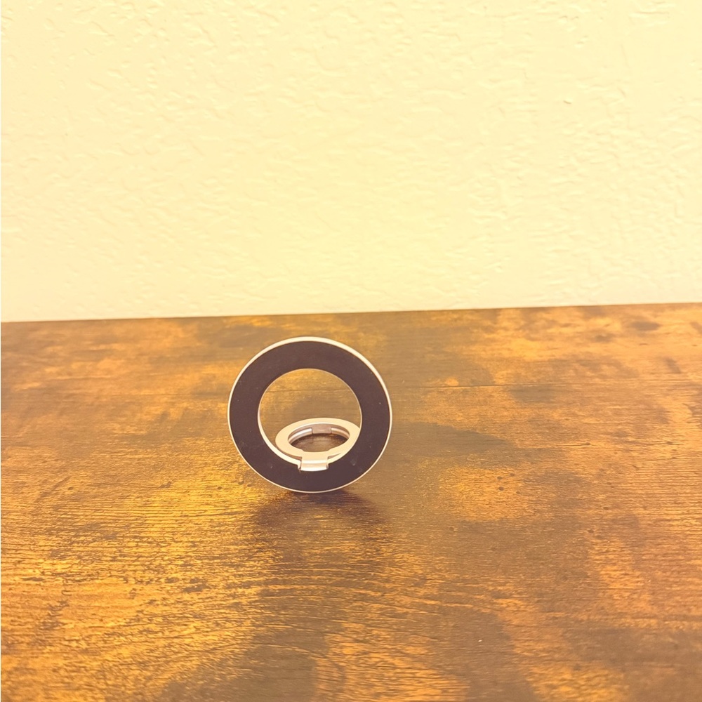 Pink and Gold Phone Ring Holder - Picture 2 of 7